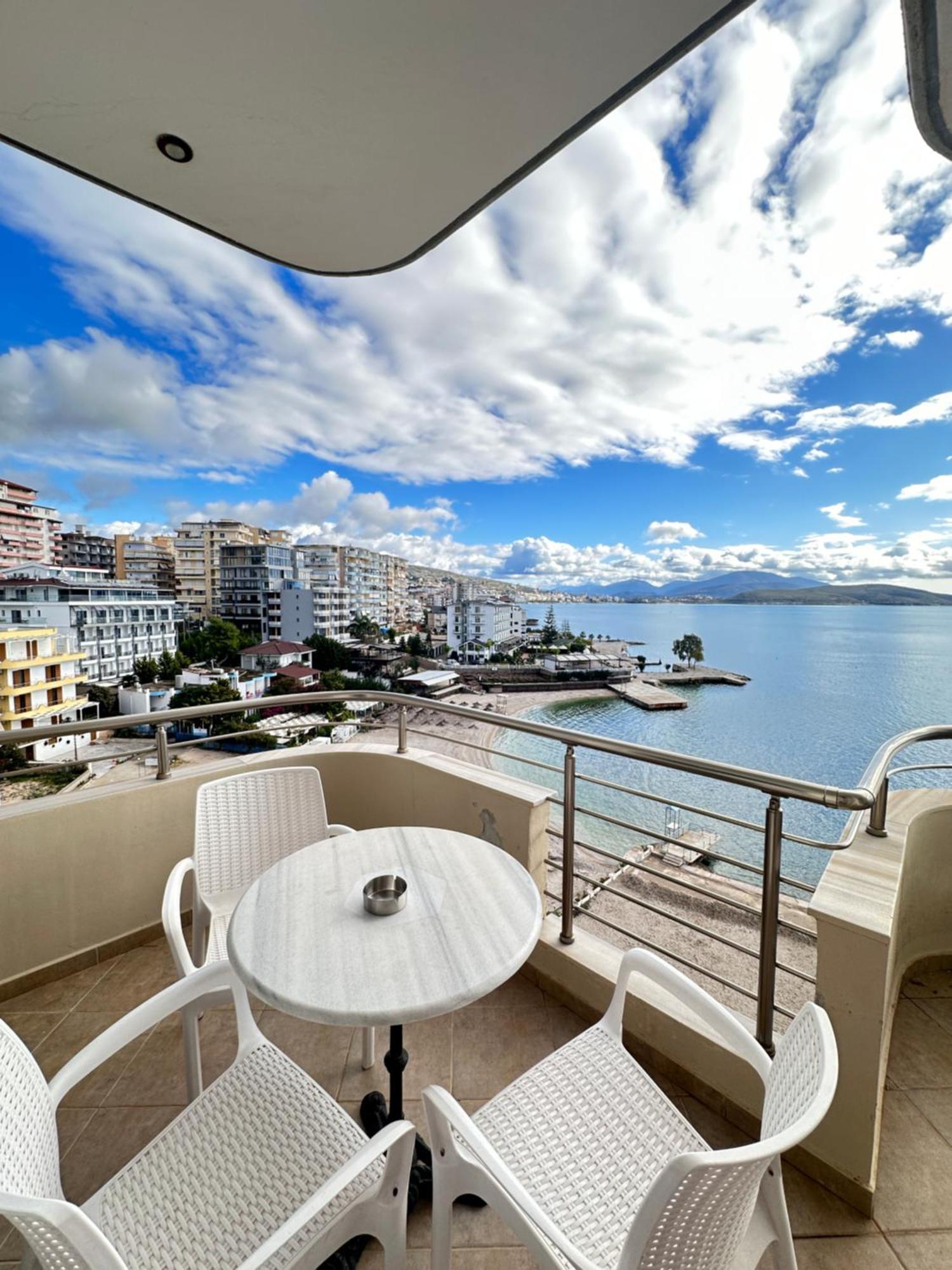 Agora Sea View Apartment Sarande Ngoại thất bức ảnh